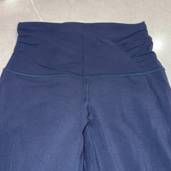 Lululemon Navy High-Waisted Leggings - Picture 4 of 4